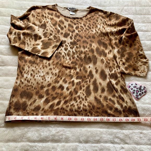 Nygard Collection Ladies Silk knit leopard print top - Picture 8 of 9